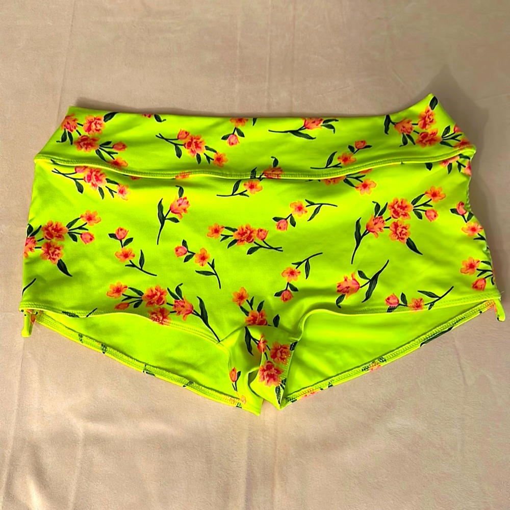 PINK SPORT Gym to Swim Shorts